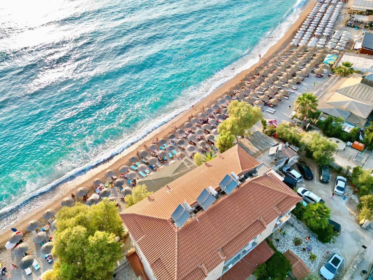 Potam'sea Bliss 7 - Front, Sun Beds & Parking